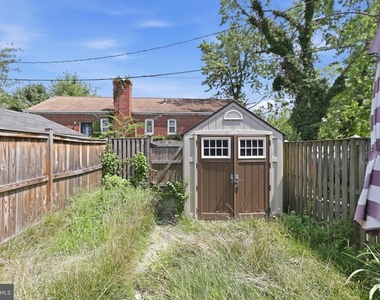 627 N Alfred Street N - Photo Thumbnail 23