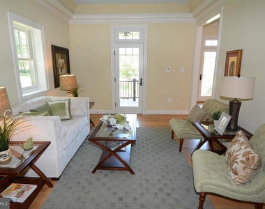 5010 Williamsburg Boulevard - Photo Thumbnail 4
