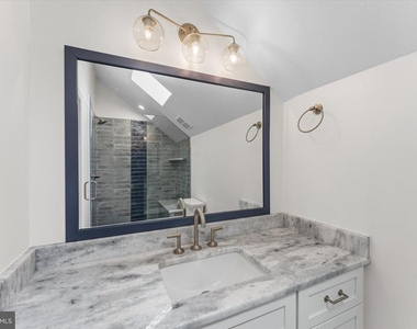 76 N Bedford Street - Photo Thumbnail 19