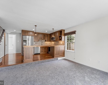 76 N Bedford Street - Photo Thumbnail 3