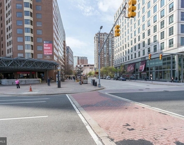 1029 N Stuart Street N - Photo Thumbnail 48