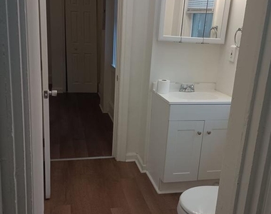 606 E Market Street - Photo Thumbnail 4