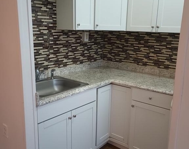 606 E Market Street - Photo Thumbnail 1