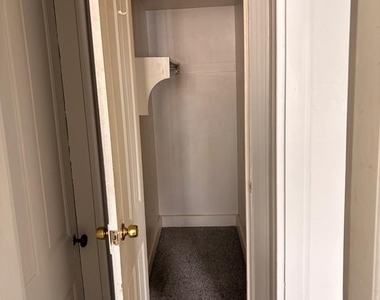 424 Smith Street - Photo Thumbnail 6