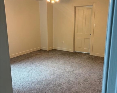 424 Smith Street - Photo Thumbnail 7