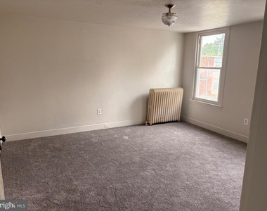 424 Smith Street - Photo Thumbnail 3