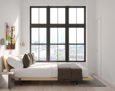 945 Frankford Ave - Photo Thumbnail 13