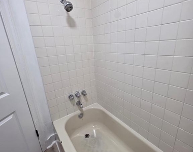 4228 N Fairhill Street - Photo Thumbnail 11