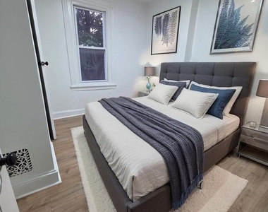4228 N Fairhill Street - Photo Thumbnail 1