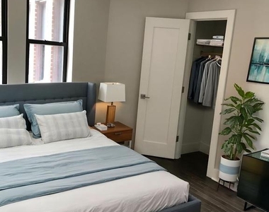 5101 N 12th Street - Photo Thumbnail 1