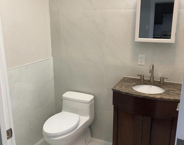 5101 N 12th Street - Photo Thumbnail 7