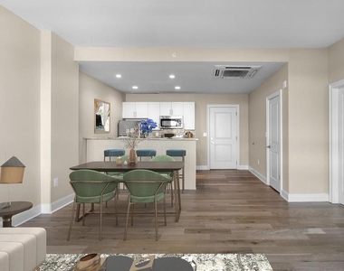 235 N Columbus Boulevard - Photo Thumbnail 33