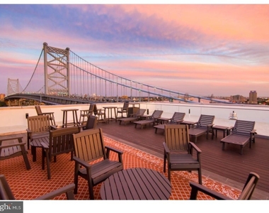 235 N Columbus Boulevard - Photo Thumbnail 8