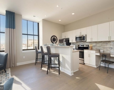 235 N Columbus Boulevard - Photo Thumbnail 42