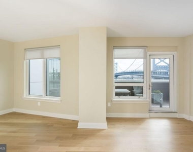 235 N Columbus Boulevard - Photo Thumbnail 51