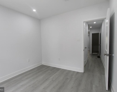 103 E Coulter Street - Photo Thumbnail 19
