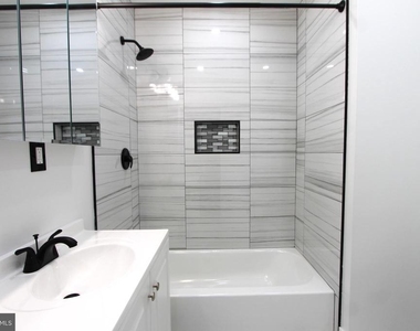 103 E Coulter Street - Photo Thumbnail 10