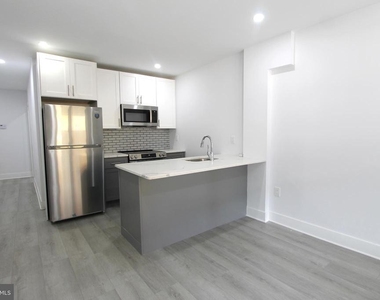 103 E Coulter Street - Photo Thumbnail 3