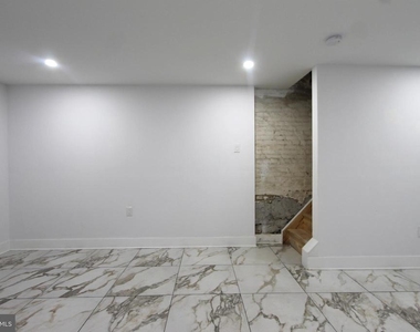 103 E Coulter Street - Photo Thumbnail 24