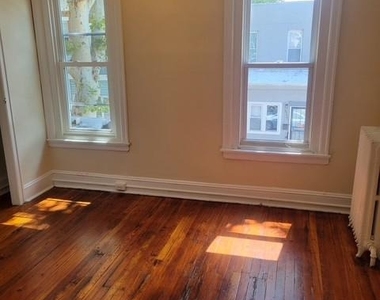 5322 Lesher Street - Photo Thumbnail 1