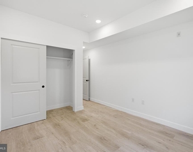2346 N 16th Street - Photo Thumbnail 11