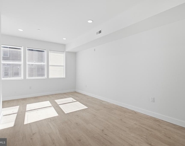 2346 N 16th Street - Photo Thumbnail 1