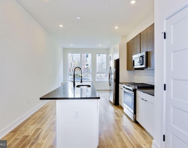2010 Amber Street - Photo Thumbnail 1