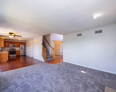 7798 Greene Farm Drive - Photo Thumbnail 18