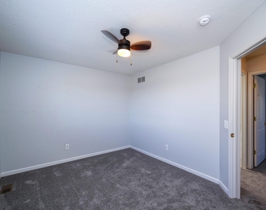 7798 Greene Farm Drive - Photo Thumbnail 19