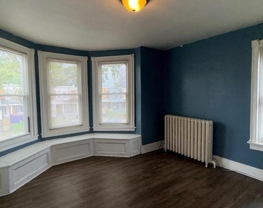 6020 Walnut Street - Photo Thumbnail 4