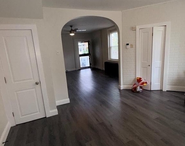 6020 Walnut Street - Photo Thumbnail 12