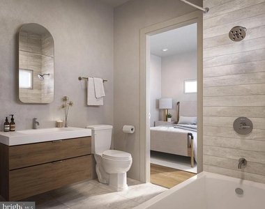 130 W Girard Avenue - Photo Thumbnail 4