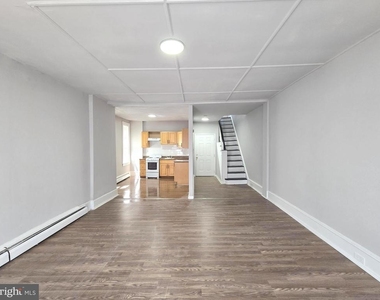 509 E Washington Lane - Photo Thumbnail 5