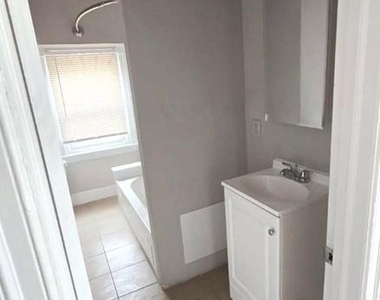 509 E Washington Lane - Photo Thumbnail 13