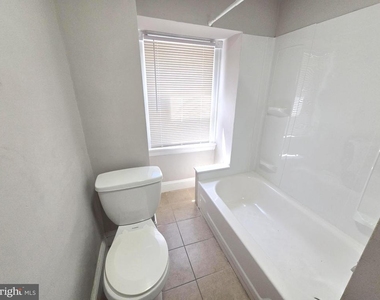 509 E Washington Lane - Photo Thumbnail 10