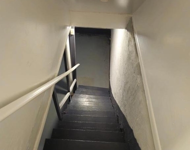 218 E Price Street - Photo Thumbnail 21