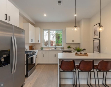 1754 Wylie Street - Photo Thumbnail 3