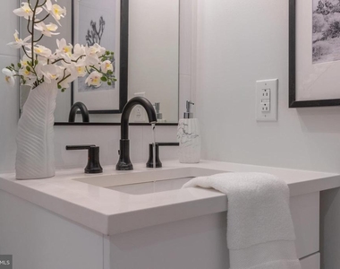 1754 Wylie Street - Photo Thumbnail 20