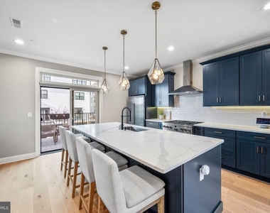 330 Wright Street - Photo Thumbnail 3