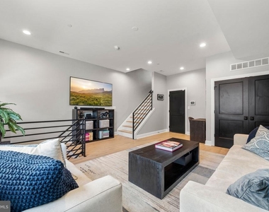 330 Wright Street - Photo Thumbnail 10