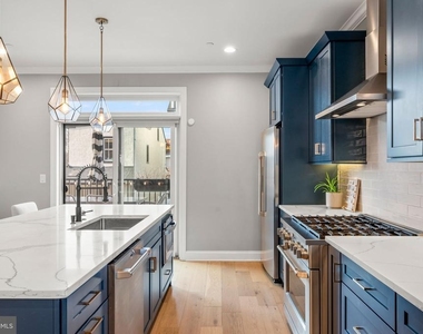 330 Wright Street - Photo Thumbnail 5