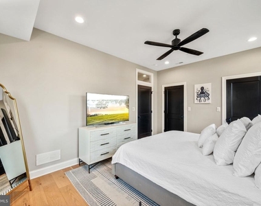 330 Wright Street - Photo Thumbnail 22