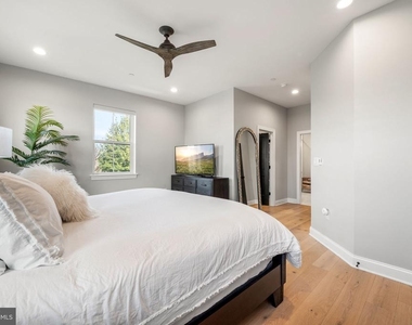 330 Wright Street - Photo Thumbnail 28