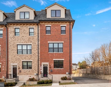 330 Wright Street - Photo Thumbnail 47