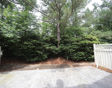 9506 Dellbrook Court - Photo Thumbnail 24
