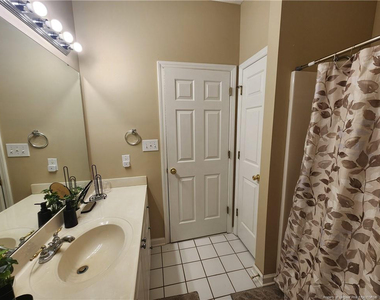 3109 Wisteria Lane - Photo Thumbnail 7