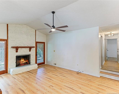 4463 Briton Circle - Photo Thumbnail 6