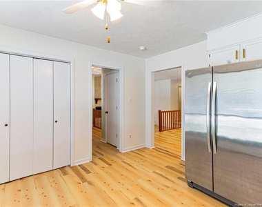 4463 Briton Circle - Photo Thumbnail 14