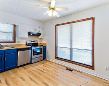 4463 Briton Circle - Photo Thumbnail 12