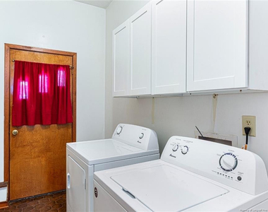 4463 Briton Circle - Photo Thumbnail 32